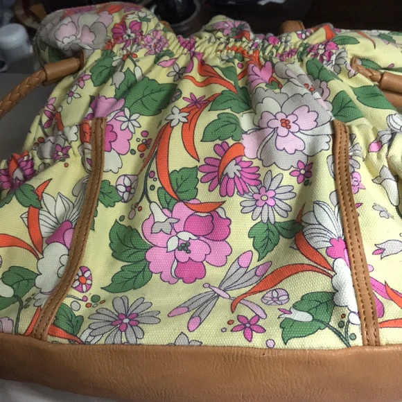 *NWOT.  Pretty Pastels M/L LINA CLOTH SHOULDER BAG - Picture 6 of 6